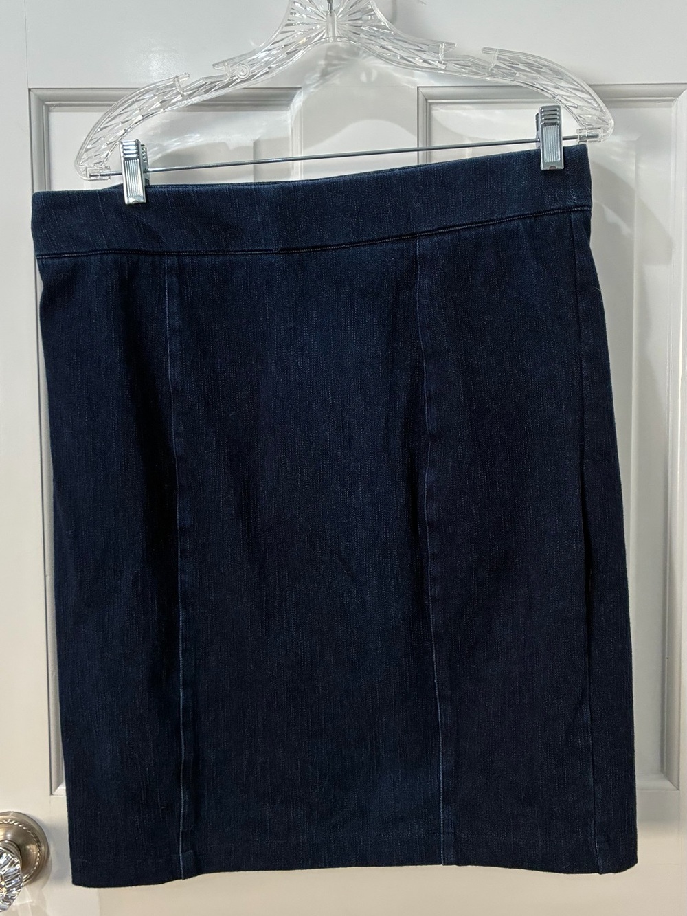 Chaps dark wash denim mini skirt, Large